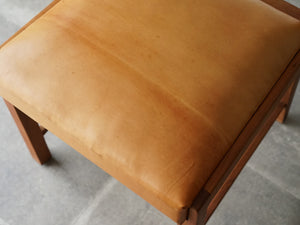 リーグモル・アンデルセン 北欧インテリア Rigmor Andersen chair 籐の背もたれと革張りの座面の椅子 ビンテージチェア 椅子の線が入っている
