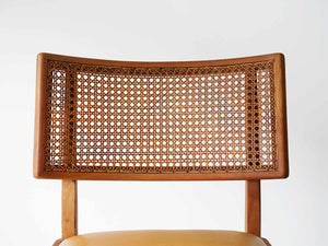 リーグモル・アンデルセン 北欧インテリア Rigmor Andersen chair 籐の背もたれと革張りの座面の椅子 ビンテージチェア 椅子の背のたれは美しい籐編み