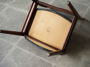ヘンリー・ロゼングレン・ハンセン ローズウッドのダイニングチェア 黒レザー張りの椅子 Henry Rosengren Hansen Model59 北欧ビンテージチェアの裏面