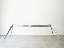 画像をギャラリービューアに読み込む, Todd Bracher Fritz Hansen T-No.1 glass tableトッド・ブレイチャー フリッツハンセン製 大きなガラステーブル 会議テーブルおしゃれ デザイナーズテーブル 10人用 スチールのフレームのみ
