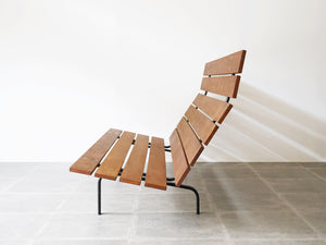 Erik Ole Jørgensen Georg Jørgensen and Søn エリック オーレ ヨルゲンセン ジョージ ヨルゲンセン モダンデザイン 北欧ヴィンテージ オーク無垢材 ベンチの側面やや上から