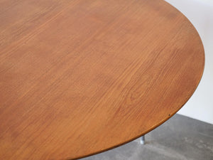 アルネヤコブセン ダイニングテーブル ビンテージ 丸テーブル 円卓 北欧インテリア Arne Jacobsen dinning table 天板に凹み跡