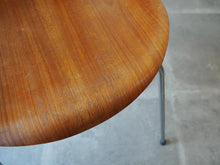 画像をギャラリービューアに読み込む, Arne Jacobsen Seven Chair Model 3107 Fritz Hansen アルネ ヤコブセン フリッツ ハンセン セブンチェア チーク 北欧ヴィンテージ ダイニングチェアの座面
