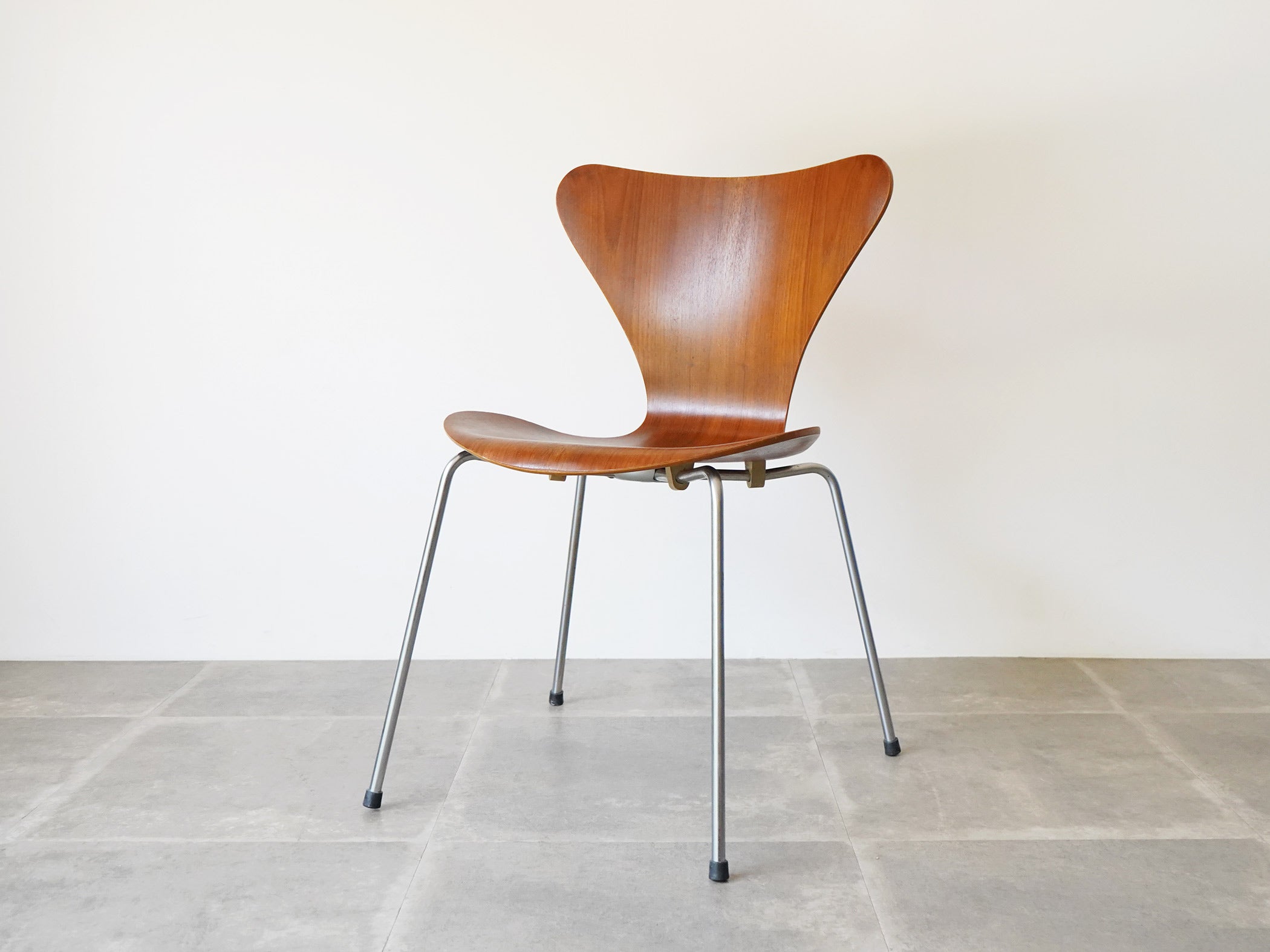 MADE IN CZECH REPUBLIC ヴィンテージチェア Arne Jacobsen（アルネ・ヤコブセン）Model 3107 セブンチェア チーク