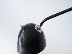 デンマークデザインの黒いウォールランプDanish design Adjustable wall lamp of black 壁付け照明 北欧ビンテージ アームの調節可能 ランプのアーム付け根