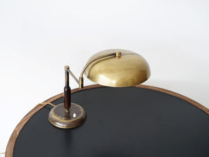 真鍮のテーブルランプ Art deco Adjustable Table Lamp of brass スタンドライトをやや上から