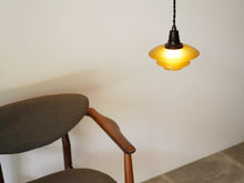 画像をギャラリービューアに読み込む, Poul Henningsen Louis Poulsen PH1/1ポールヘニングセン 琥珀 アンバー ルイスポールセン ペンダントランプの点灯イメージとNV55
