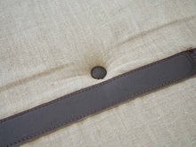 画像をギャラリービューアに読み込む, Poul Kjærholm PK80 ポールケアホルム 北欧ヴィンテージ レザーマットレス 裏のボタン
