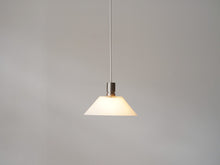 画像をギャラリービューアに読み込む, Christina Halskova &amp; Hanne Dalsgaard “Flamingo” pendant light
