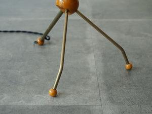 高さ調節のできるビンテージランプ テーブルライト Otto Kolb Jacques Biny ライトの高さ調節部にオレンジの脚先