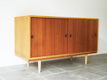 画像をギャラリービューアに読み込む, Børge Mogensen Cabinet with shelves Karl Andersson Söner ボーエモーエンセン オークとチークのキャビネット サイドボード
