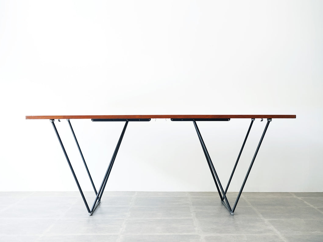 Arne Karlsen & Peter Hjorth Model HK-5 foldable table