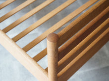 画像をギャラリービューアに読み込む, Hans J Wegner Ry Møbler Bedハンス ウェグナー オーク材 シングルベッド ベッドのフットボード
