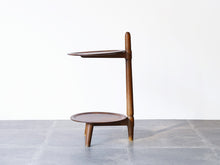 画像をギャラリービューアに読み込む, Danish furniture design 2tiered nutwood Shelf
