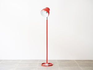 アンダーパーソンのフロアランプ アトリエリクタン Anders Pehrson Bumling floor lamp Ateljé Lyktan スタンドライト 北欧 赤い照明 おしゃれな間接照明