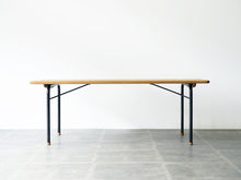 画像をギャラリービューアに読み込む, ハンスJウェグナーのセンターテーブルAT9  オーク無垢材 Hans J. Wegner AT9 Table テーブルの正面
