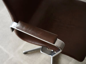アルネヤコブセンのオクスフォードチェア アームチェア オフィスチェア 椅子 Arne Jacobsen Oxford Chair ヤコブセンの椅子のアームレスト