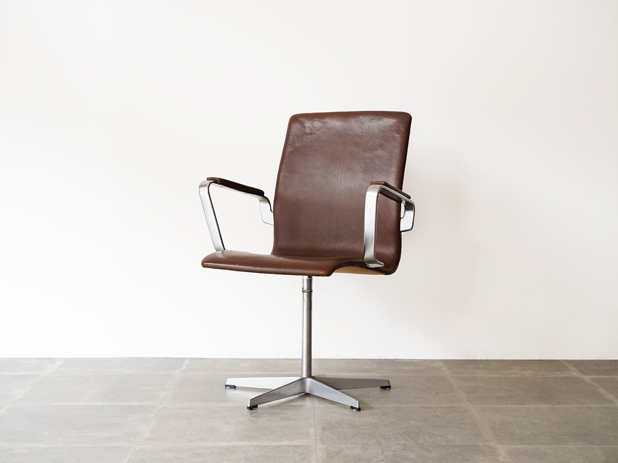 Arne Jacobsen（アルネ・ヤコブセン ）商品一覧 / 北欧