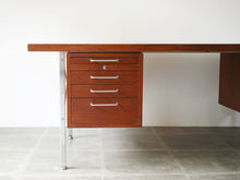 画像をギャラリービューアに読み込む, Hans J Wegner Johannes Hansen ハンスjウェグナーのデスク ヨハネスハンセン製チーク材のデスク 左側の引き出し
