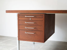 画像をギャラリービューアに読み込む, Hans J Wegner Johannes Hansen ハンスjウェグナーのデスク ヨハネスハンセン製チーク材のデスク 左側の引き出し
