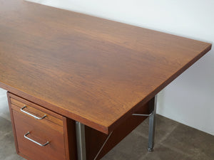 Hans J Wegner Johannes Hansen ハンスjウェグナーのデスク ヨハネスハンセン製チーク材のデスク 右側天板