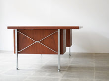 画像をギャラリービューアに読み込む, Hans J Wegner Johannes Hansen ハンスjウェグナーのデスク デスクの右側
