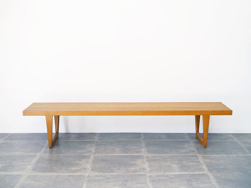 Yngvar Sandström Tokyo ベンチ北欧 illumsBolighus