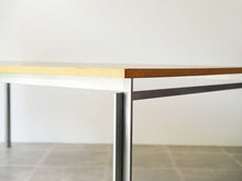 画像をギャラリービューアに読み込む, ポール・ケアホルム PK51テーブル デスク EKC製 Poul Kjærholm PK51 table desk ケアホルムのワークテーブルの脚
