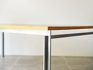 ポール・ケアホルム PK51テーブル デスク EKC製 Poul Kjærholm PK51 table desk ケアホルムのワークテーブルの脚