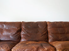 画像をギャラリービューアに読み込む, Børge Mogensen Model 2209 Sofa ボーエモーエンセン フレデリシア ソファ 3人掛け スリーシーター 革張りのソファ 北欧ヴィンテージ ソファの革張りのクッション
