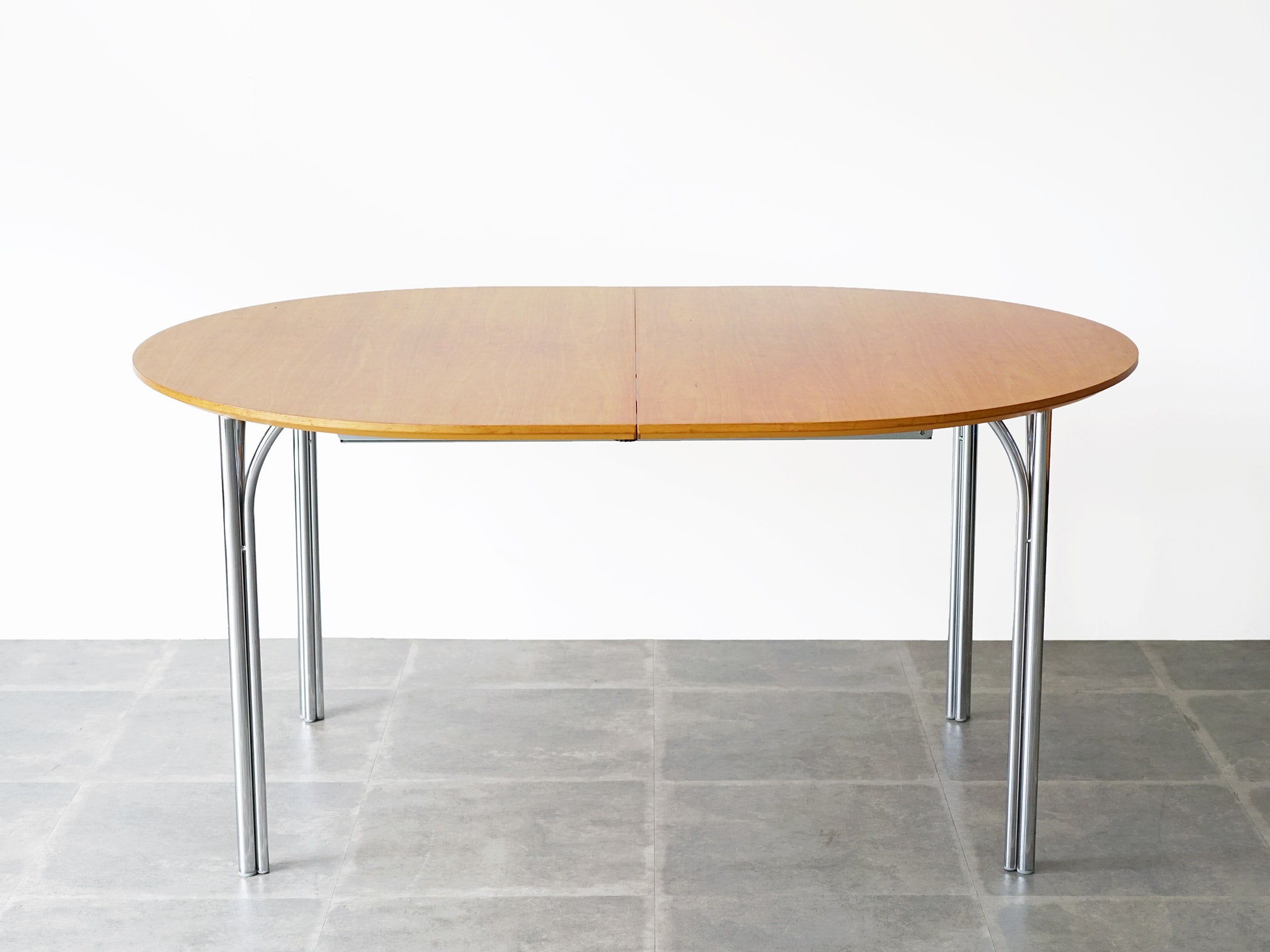 Nanna Ditzel(ナナ・ディッツェル)ダイニングテーブル「Tobago トバゴ