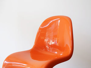 パントンチェア ハーマンミラー製ビンテージ オレンジ Verner Panton Panton Chair ヴェルナー・パントンの名作チェア オレンジカラー 椅子の背もたれ