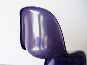 パントンチェア ヴィンテージ ハーマンミラー パープル 廃盤 紫 ヴェルナー・パントン Verner Panton Panton Chair purple herman miller 椅子の背面