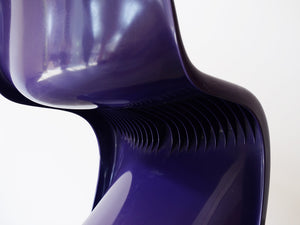 パントンチェア ヴィンテージ ハーマンミラー パープル 廃盤 紫 ヴェルナー・パントン Verner Panton Panton Chair purple herman miller 椅子の裏側にフィン