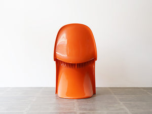 パントンチェア ハーマンミラー製ビンテージ オレンジ Verner Panton Panton Chair ヴェルナー・パントンの名作チェア オレンジカラー 椅子の背面