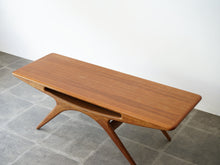 画像をギャラリービューアに読み込む, ヨハネス・アンダーセン スマイルテーブル ローテーブル北欧デザイン Johannes Andersen Model 206A テーブルの天板
