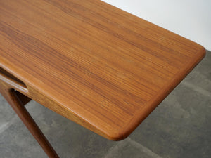 ヨハネス・アンダーセン スマイルテーブル ローテーブル北欧デザイン Johannes Andersen Model 206A テーブルの天板