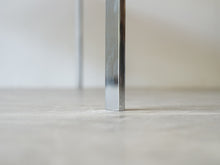 画像をギャラリービューアに読み込む, Arne Jacobsen Fritz Hansen アルネヤコブセン  モデル3501 ローズウッド ローテーブル 北欧ヴィンテージ コーヒーテーブルの脚先
