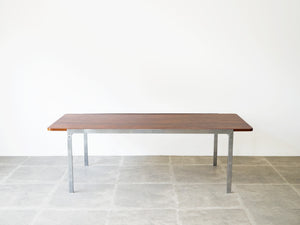 Arne Jacobsen（アルネ・ヤコブセン）ローズウッドのコーヒーテーブル