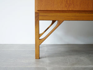 Børge Mogensen Cabinet 232 with two doors CMMadsen ボーエモーエンセン　扉付きのキャビネット 真鍮製の取手 　戸棚ヴィンテージ 美しい脚