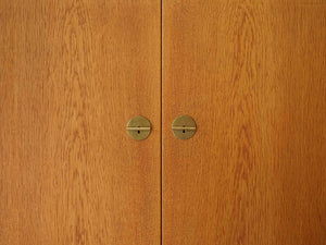 Børge Mogensen Cabinet 232 with two doors CMMadsen ボーエモーエンセン　扉付きのキャビネット 真鍮製の取手 　戸棚ヴィンテージ 棚の取手