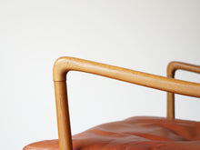 画像をギャラリービューアに読み込む, Ole Wanscher Colonial Chair PJ149 P Jeppesen オーレ ヴァンシャー  コロニアルチェア ピー ジャプセン  マホガニー アームチェアの肘掛け
