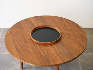 ナナディッツェルの丸テーブル 北欧デザインインテリア センターテーブル Nanna Ditzel Model ND126 Table ウォルナット テーブルの中央に取り外せるトレイ
