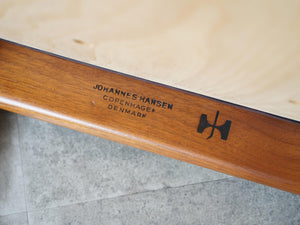 ハンスJウェグナー ザチェア Hans J Wegner JH503 The Chair アームチェアの裏面にあるヨハネスハンセンの刻印