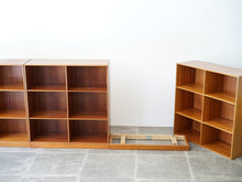 画像をギャラリービューアに読み込む, モーエンス・コッホのブックケース 本棚 Mogens Koch Bookcases マホガニー無垢材の本棚の土台

