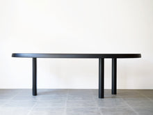 画像をギャラリービューアに読み込む, シャルロット・ペリアンのテーブル 自由な形シリーズ Charlotte Perriand Forme Libre Table 大きなダイニングテーブル デザイナーズテーブル テーブルの真横から

