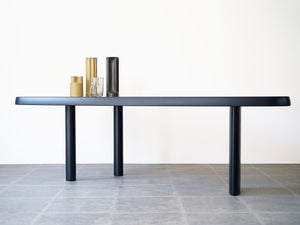 シャルロット・ペリアンのテーブル 自由な形シリーズ Charlotte Perriand Forme Libre Table 大きなダイニングテーブル デザイナーズテーブル テーブルの側面
