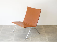画像をギャラリービューアに読み込む, Poul Kjærholm PK22 Chair leather ekc vintage ポールケアホルム イージーチェア  EKC製ヴィンテージ レザー やや上から
