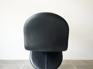 ヴェルナーパントン チェア レザー Verner Panton system1–2-3 Chair パントンの椅子の背面 黒レザー