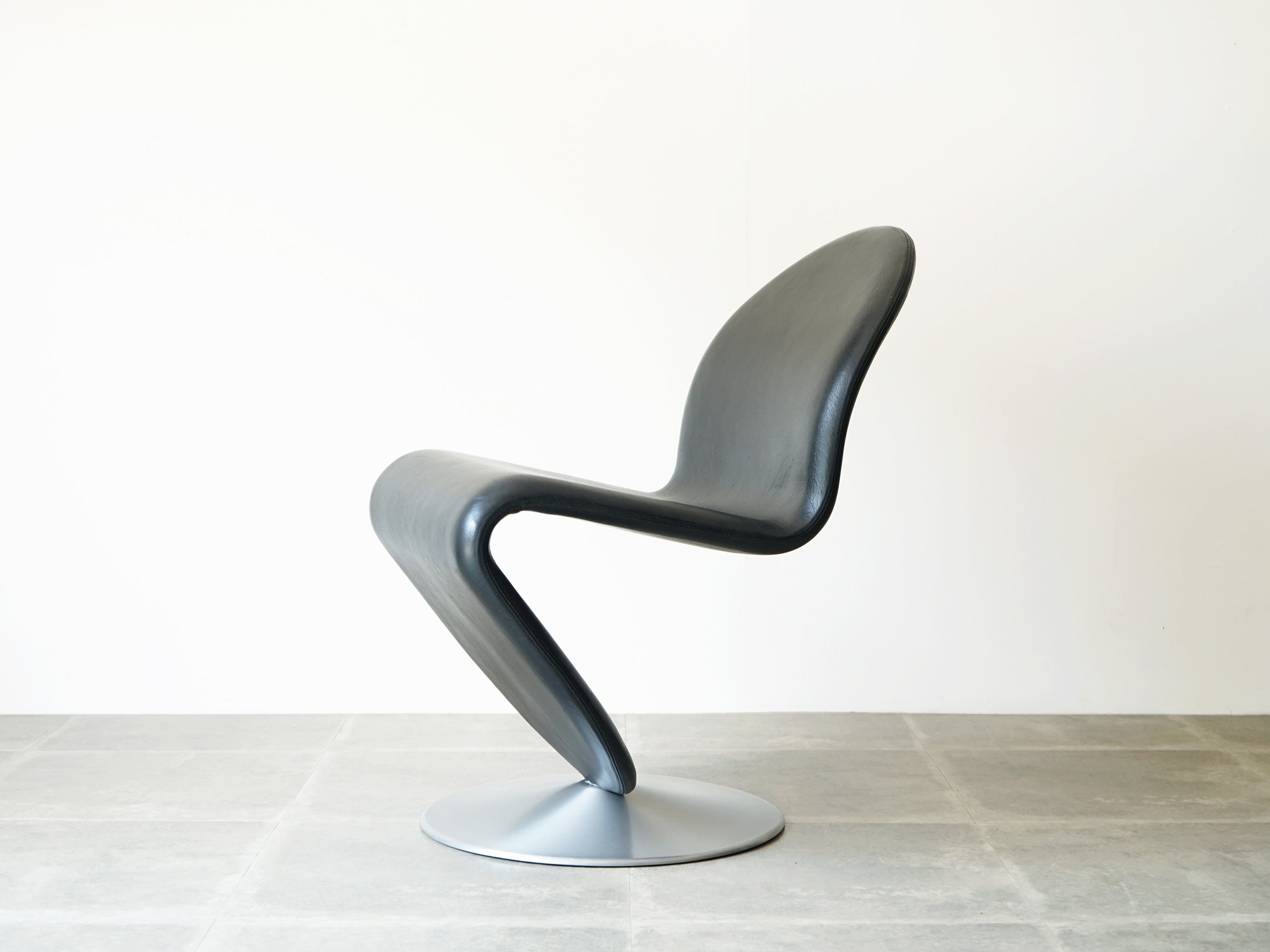 ヴェルナーパントン チェア レザー Verner Panton system1–2-3 Chair パントンの椅子